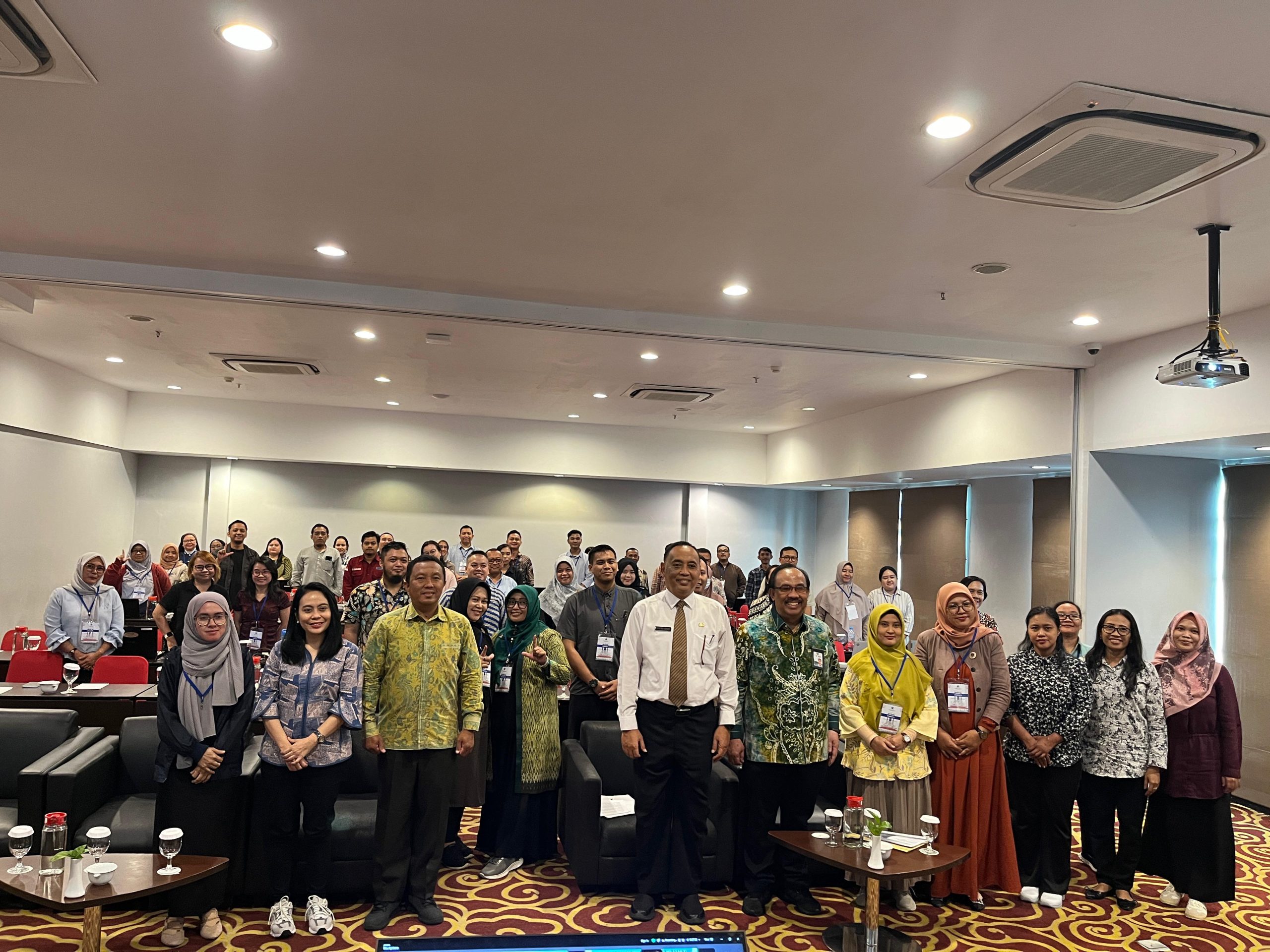 Read more about the article Universitas OSO Ikuti Kegiatan Penguatan Pengelolaan Perpustakaan Perguruan Tinggi Berbasis SPMI di Pontianak